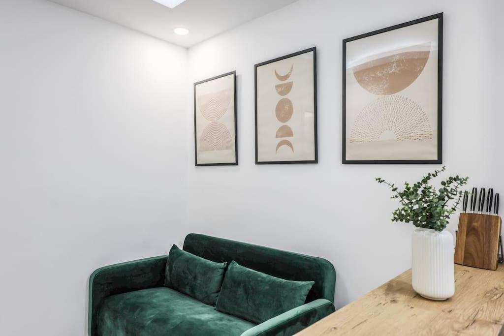 Luxe Apartment In Tetuan Madrid Luaran gambar